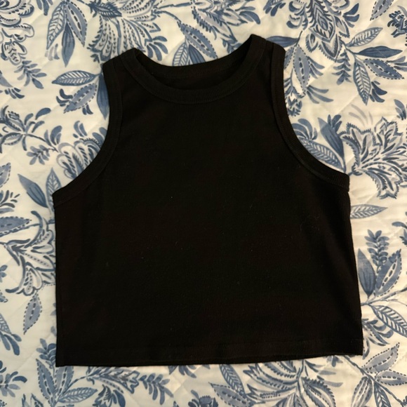 3 cropped halter tops size M - Picture 2 of 4
